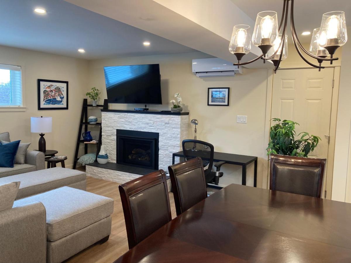 Bright Poolside Walkout Two Bedroom Basement Suite In The Okanagan 彭蒂克顿 外观 照片